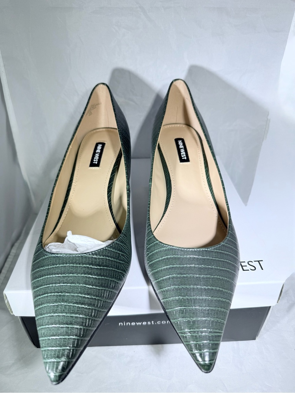 Nine West Forest Green Pointed Toe Pumps